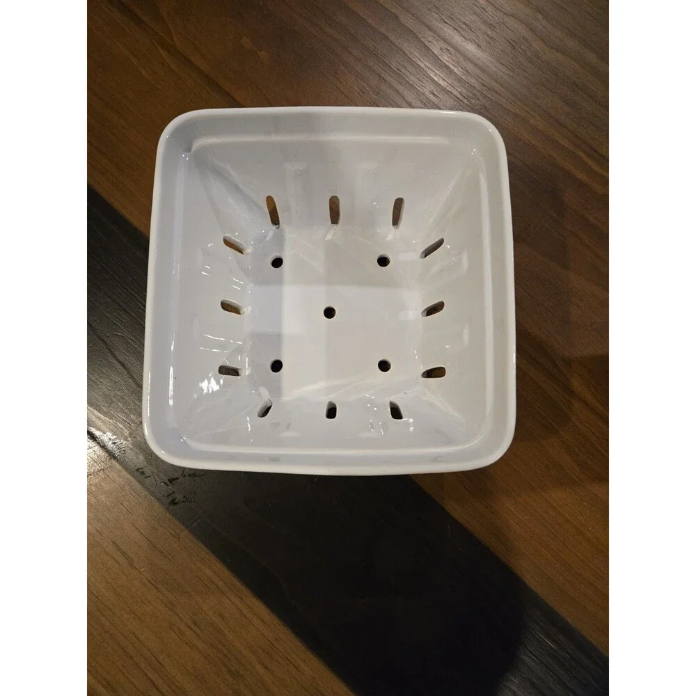 Crate and Barrel White Ceramic Berry Box Square Farmers Market Style Basket XL